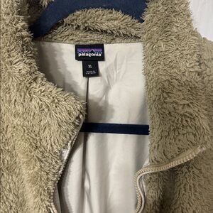 Patagonia Women's Cozy Tan Teddy Jacket